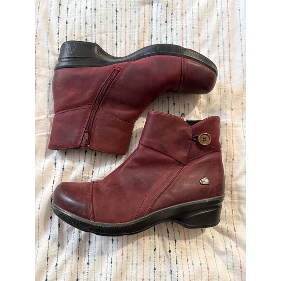 KEEN Mora Button Leather Boots in Zinfandel Womens Size 9.5 - Picture 1 of 4
